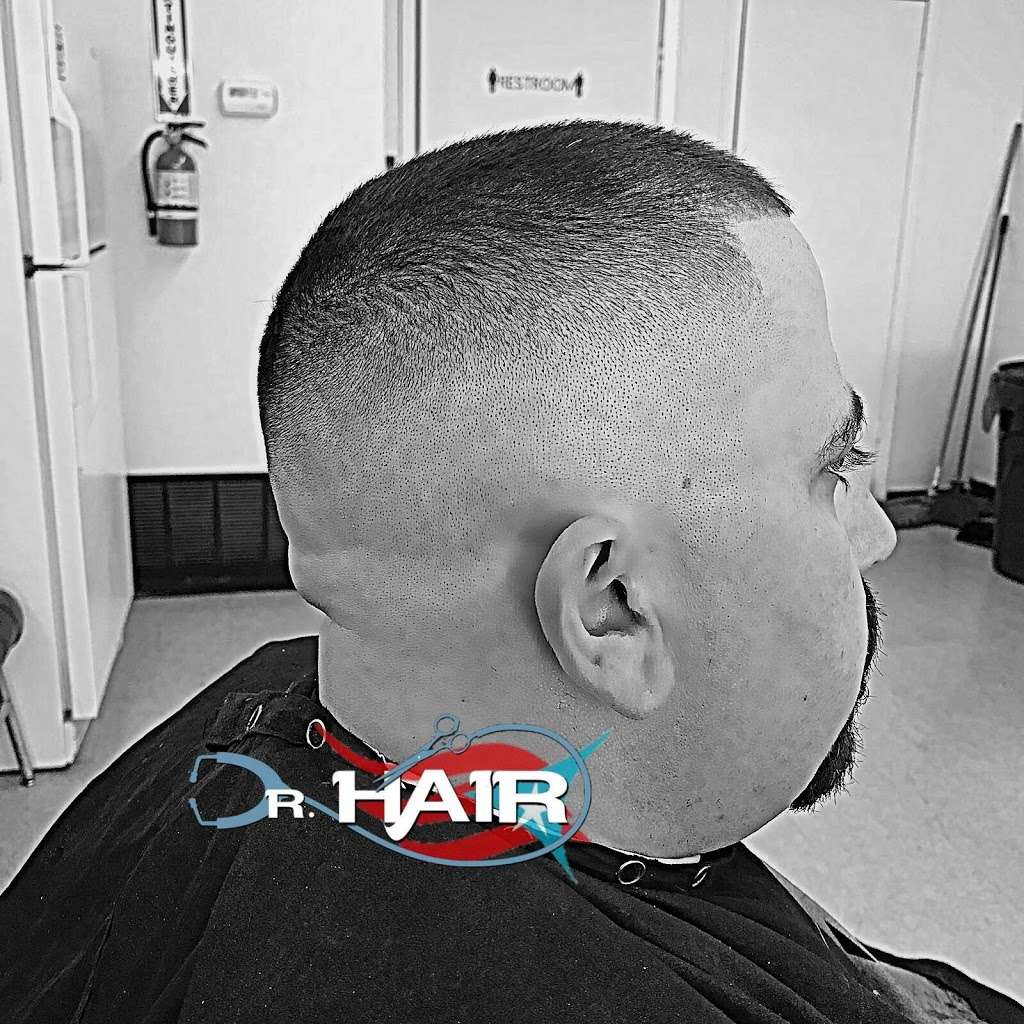 Classic Barber Shop | 6210 Pecan Valley Dr, San Antonio, TX 78223, USA | Phone: (210) 279-6802