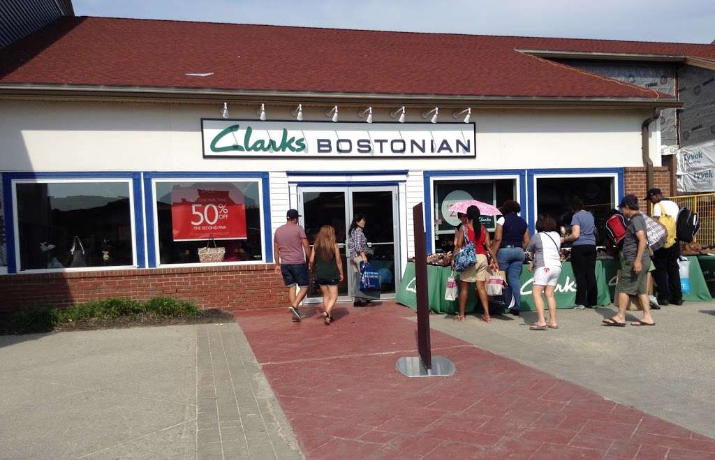 Clarks Bostonian Outlet | 209 Red Apple Ct, Central Valley, NY 10917 | Phone: (845) 928-5248