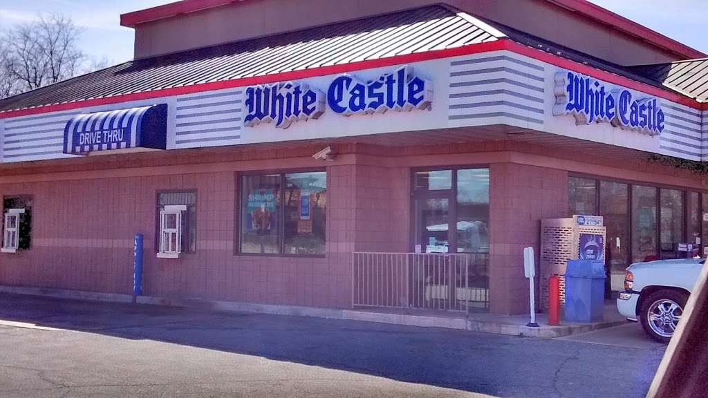 White Castle | 153 E Morthland Dr, Valparaiso, IN 46383, USA | Phone: (219) 477-5535