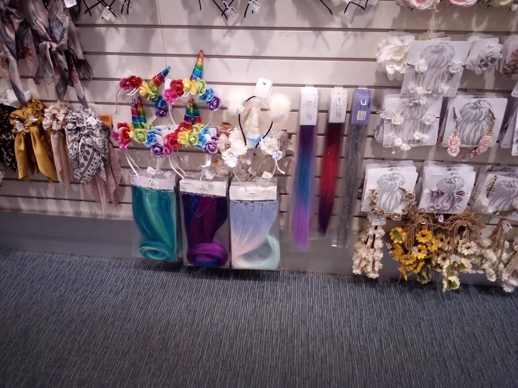 Claires | 4465 Poplar Ave, Memphis, TN 38117, USA | Phone: (901) 683-3270