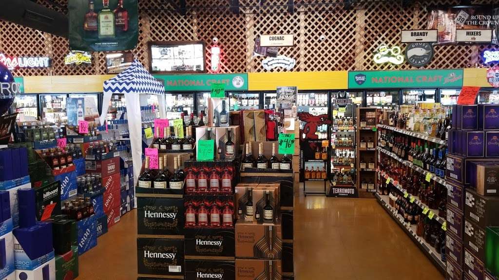 DIA Liquor Warehouse | 4739 Yampa St, Denver, CO 80249, USA | Phone: (303) 371-0855