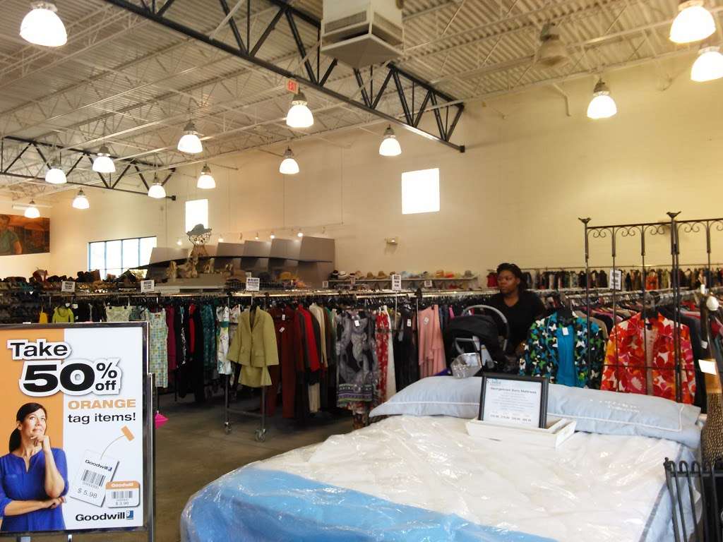 Goodwill Lakeland Superstore | 5411 Florida Ave S, Lakeland, FL 33813, USA | Phone: (863) 646-4301