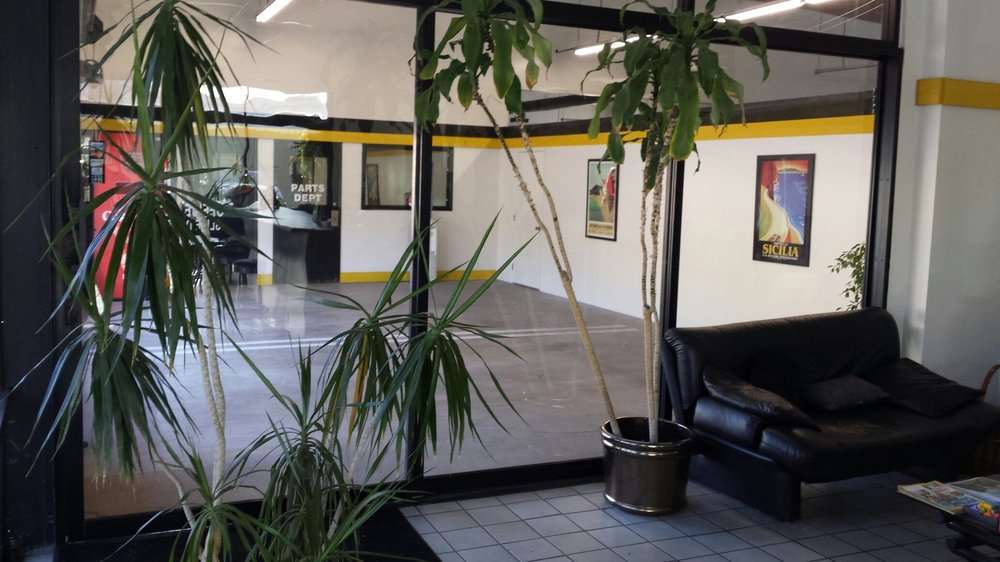 Autobahn Collision Center | 11511 Ventura Blvd, Studio City, CA 91604 | Phone: (818) 753-9557