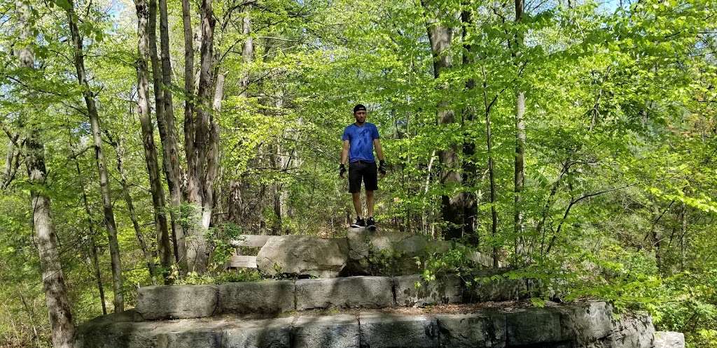 Rail Trail Access Path | Hudson, MA 01749, USA