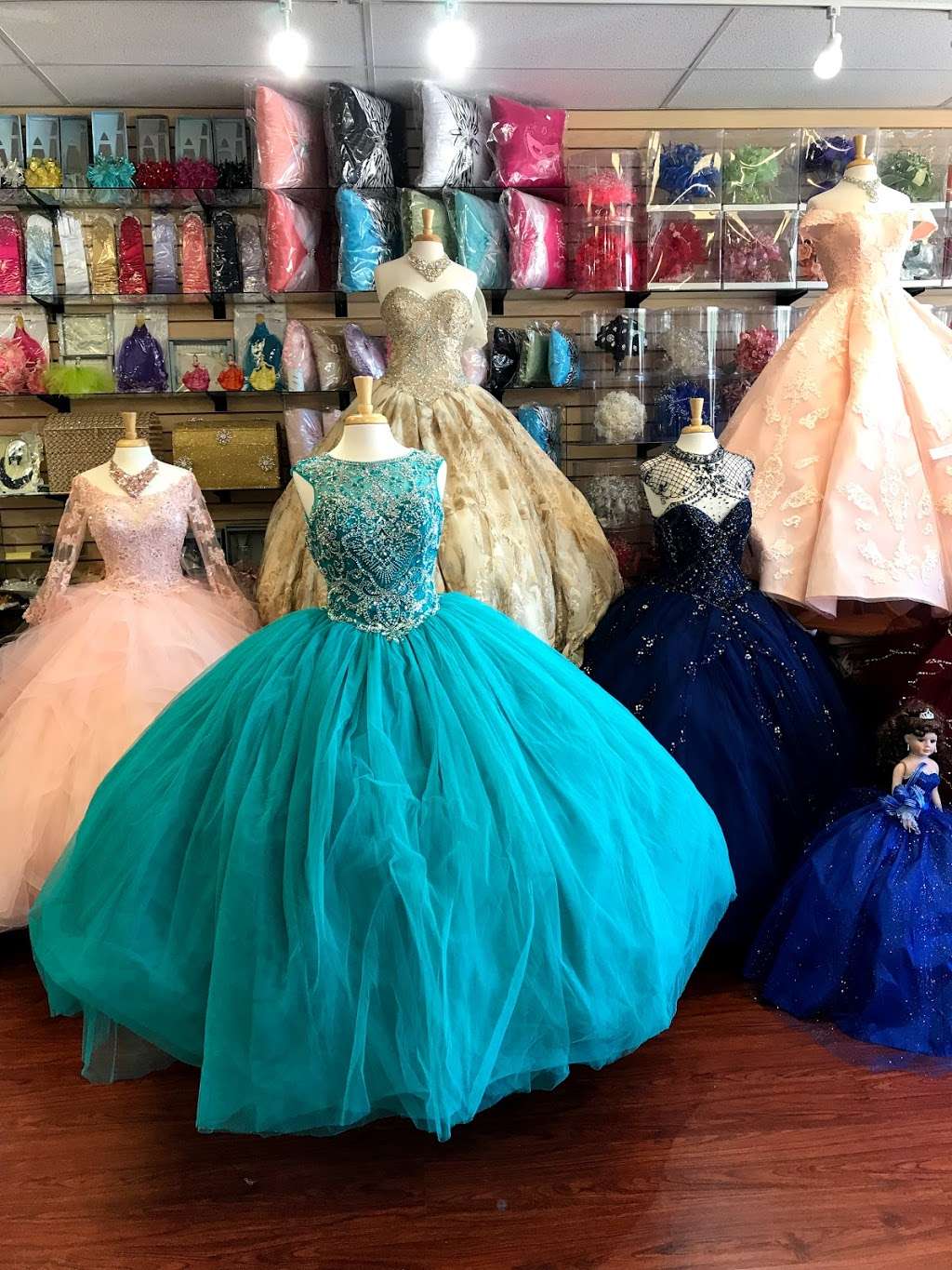 Bridal Quinceañera | 8840 Will Clayton Pkwy suite j, Humble, TX 77338, USA | Phone: (346) 616-5129