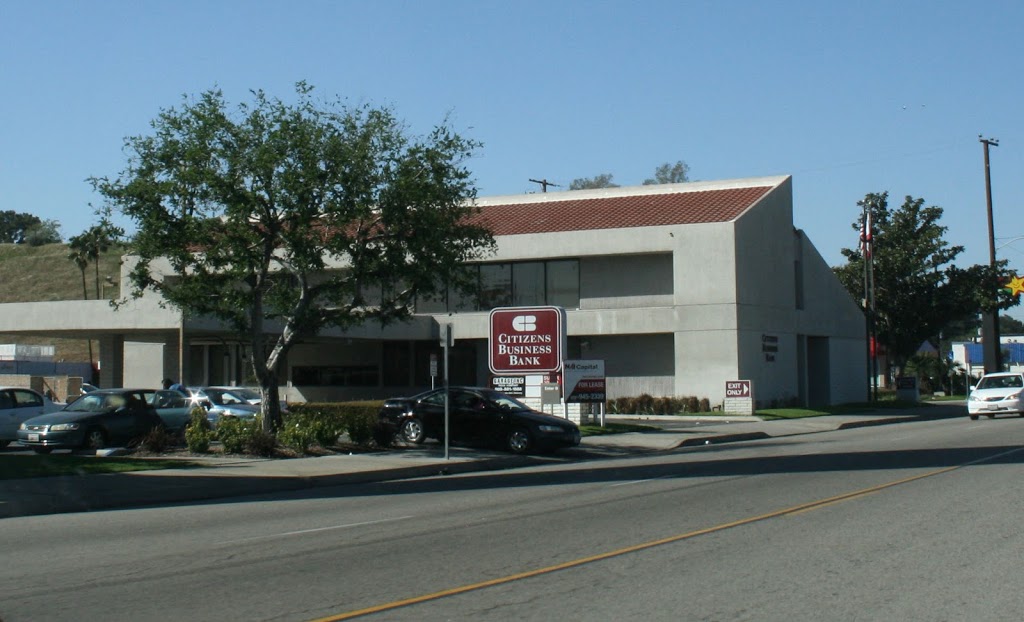 Citizens Business Bank | 1555 E Highland Ave, San Bernardino, CA 92404, USA | Phone: (909) 381-5561