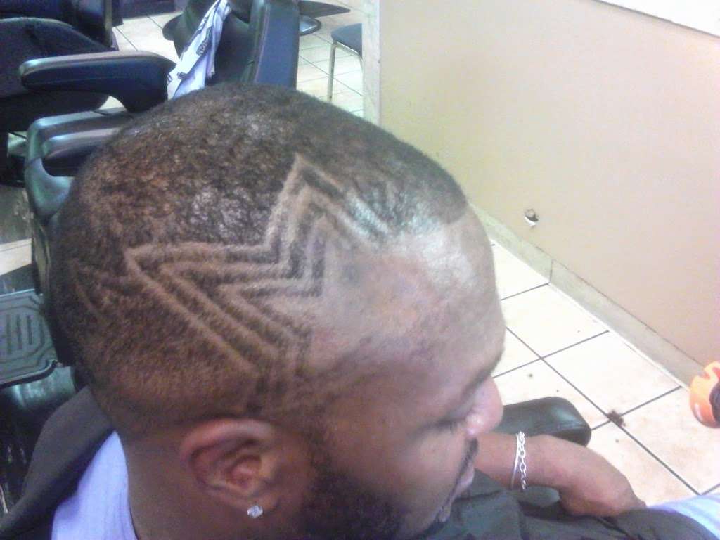 Executive Barber & Beauty Shop | 10626 Jones Rd, Houston, TX 77065 | Phone: (832) 452-8774