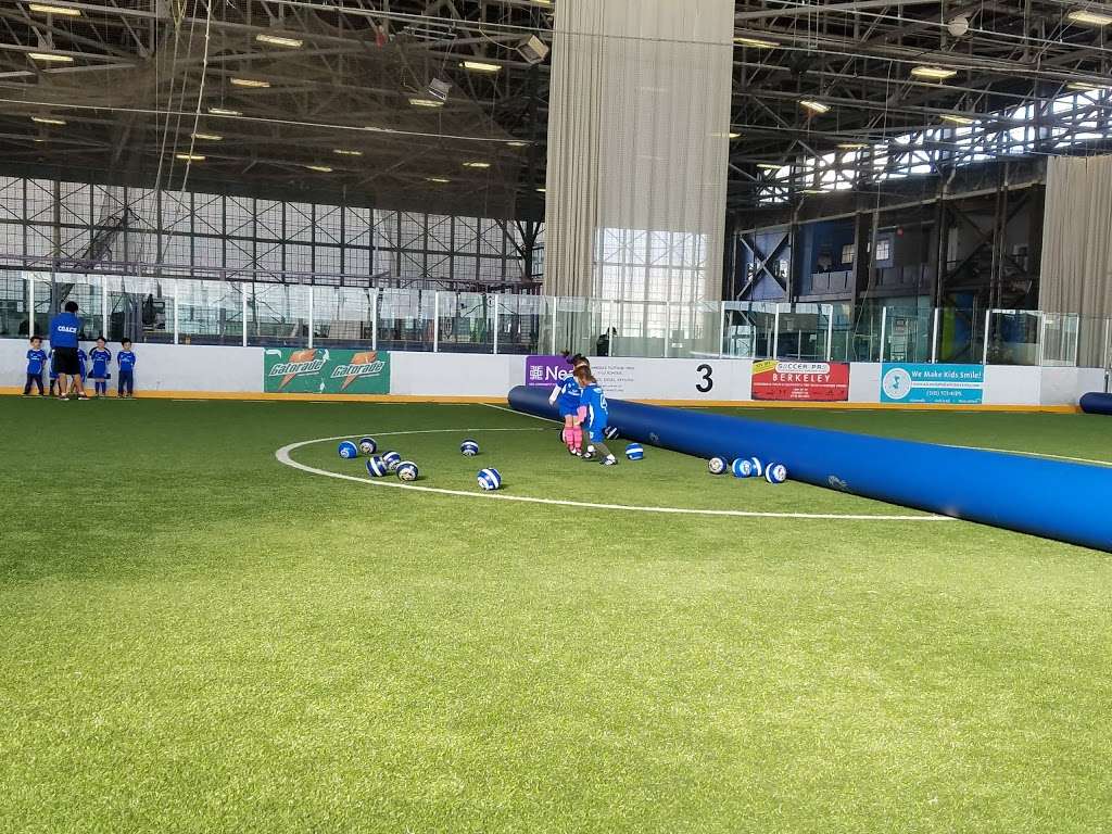 Bladium Sports & Fitness Club, 5048, 800 W Tower Ave, Alameda, CA 94501