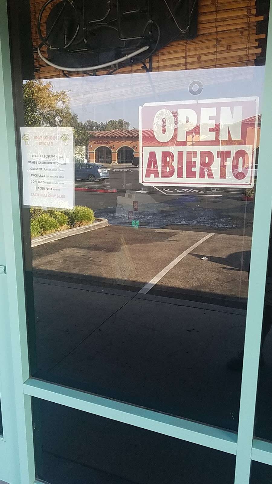 Taqueria Jalisco | 4275 Tierra Rejada Rd, Moorpark, CA 93021 | Phone: (805) 530-1111