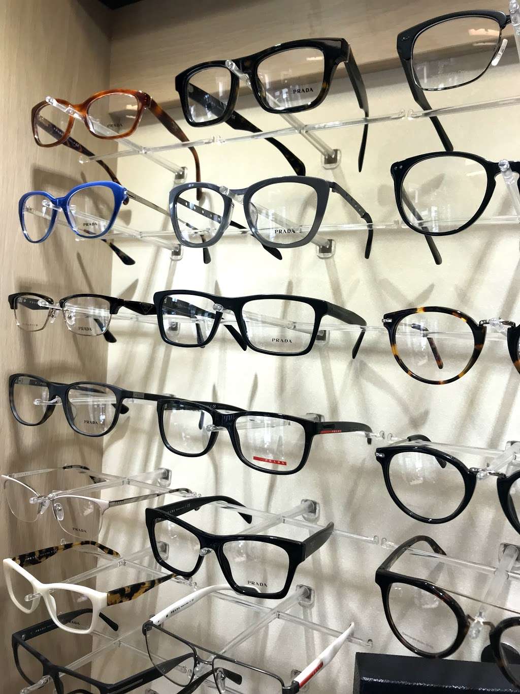 Doc Vision Eye Care Centers | 19421 Sheridan St, Fort Lauderdale, FL 33332, USA | Phone: (954) 621-1321