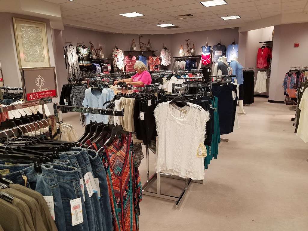 Dillards | 6900 E Camelback Rd, Scottsdale, AZ 85251, USA | Phone: (480) 949-5869