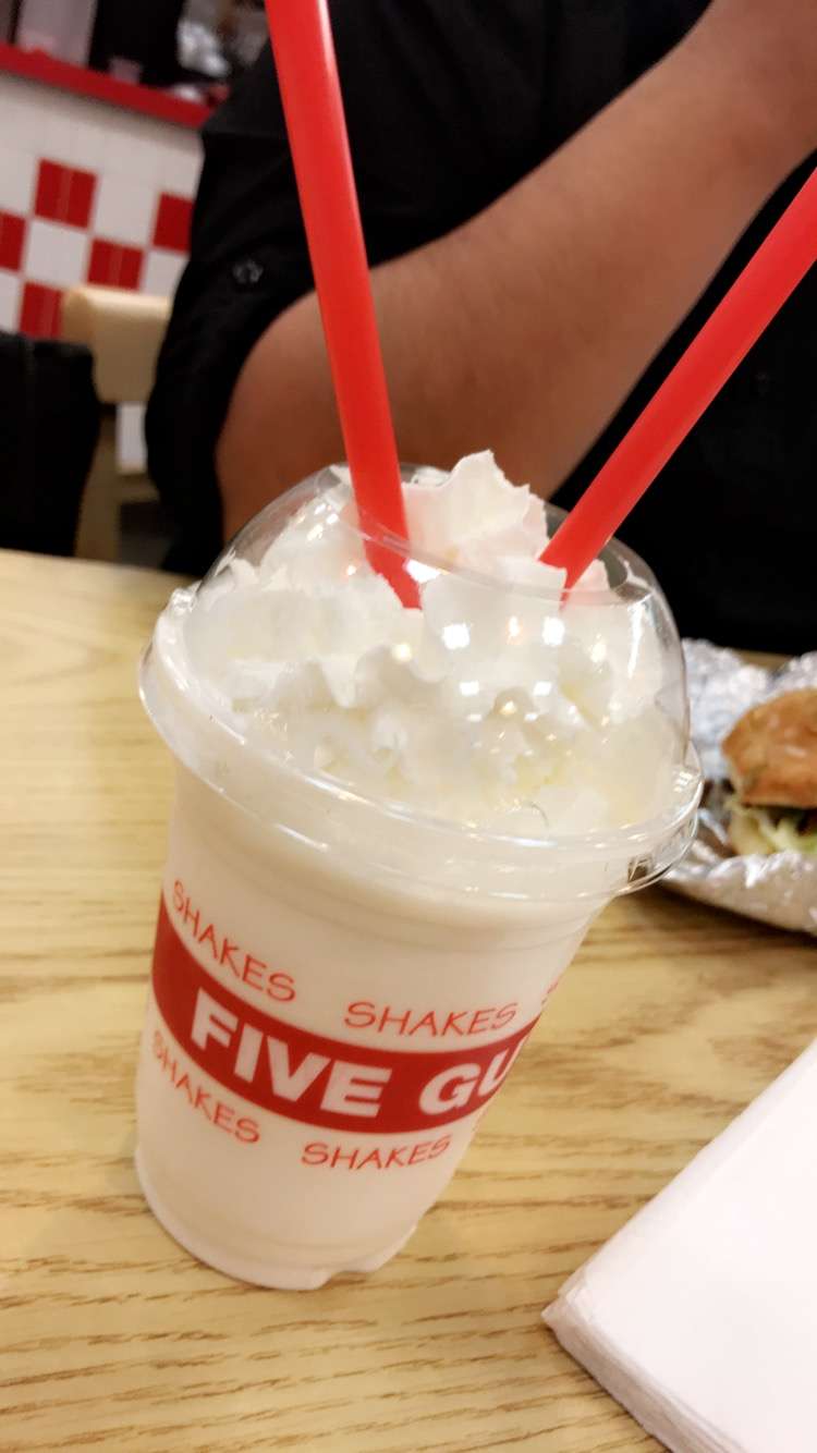 Five Guys | 1384 Winston Plaza, Melrose Park, IL 60160, USA | Phone: (708) 450-4505