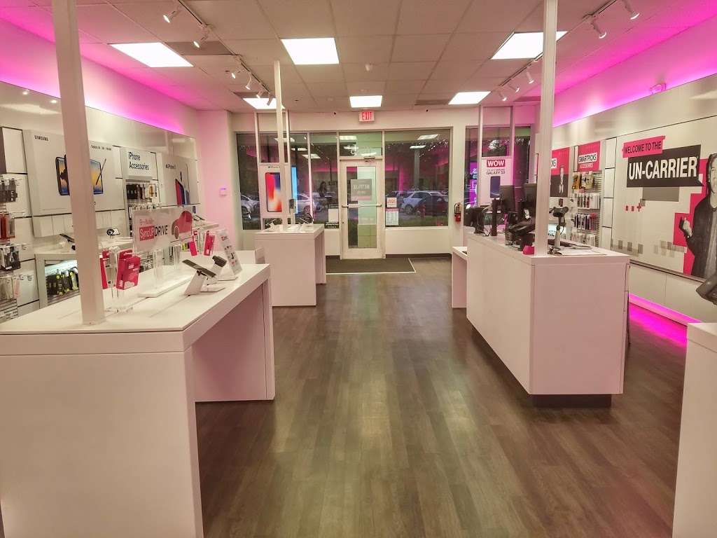 T-Mobile | 11965 Southern Blvd, Royal Palm Beach, FL 33411 | Phone: (561) 408-2898