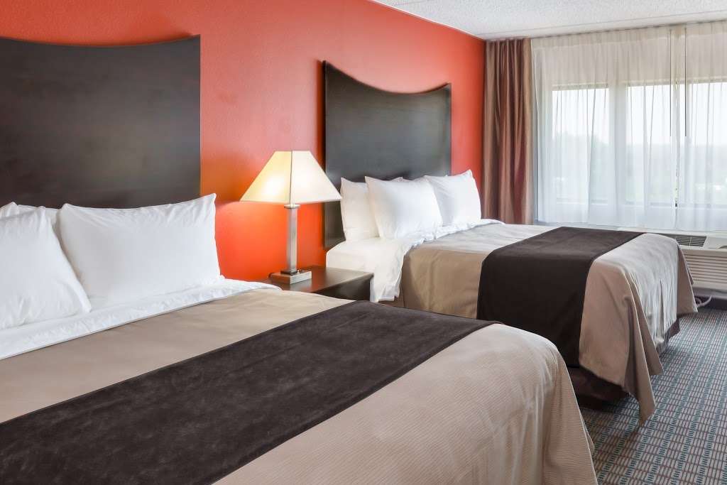 Comfort Inn & Suites BWI Airport | 6921 Baltimore Annapolis Blvd, Baltimore, MD 21225, USA | Phone: (410) 789-9100