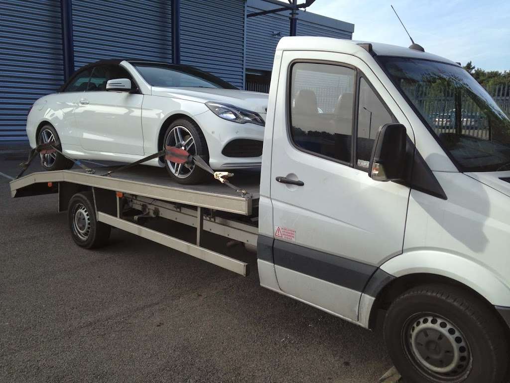 Car Delivery Essex Ltd | Unit 2, Brock Farm, Ingatestone Rd, Stock, Ingatestone CM4 9PD, UK | Phone: 0800 999 7171