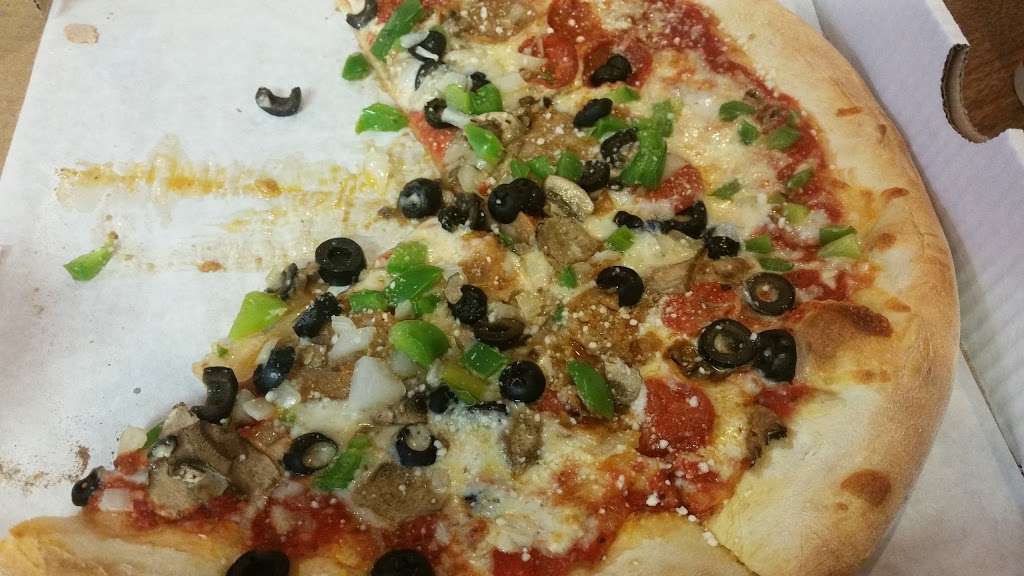 Brooklyns Finest Pizza | 5007 Lowell Blvd, Denver, CO 80221, USA | Phone: (303) 477-0066