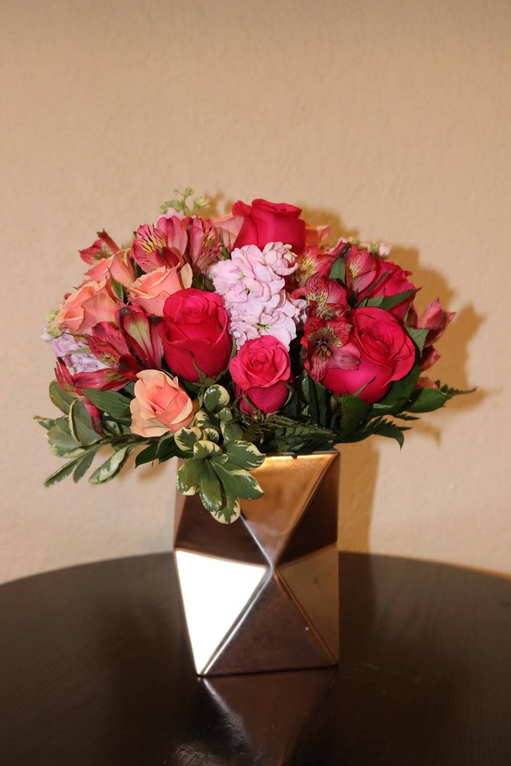 Express Flowers Llc | ONLINE ORDERS ONLY, Anaheim, CA 92802, USA | Phone: (714) 467-7967