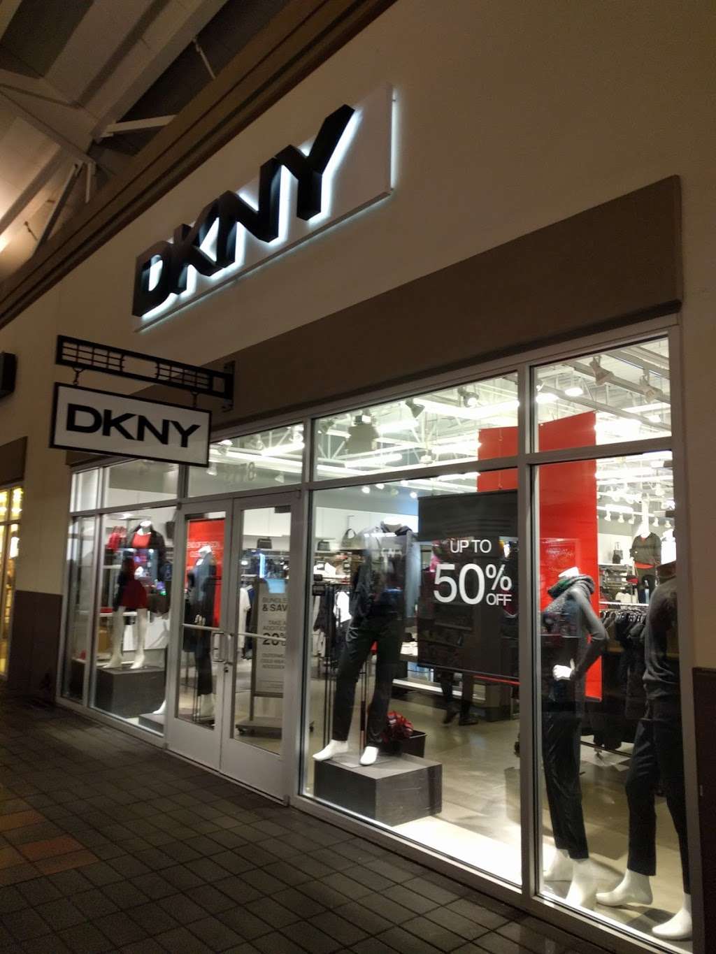 DKNY | 2778 Livermore Outlets Dr, Livermore, CA 94551, USA | Phone: (925) 456-0599