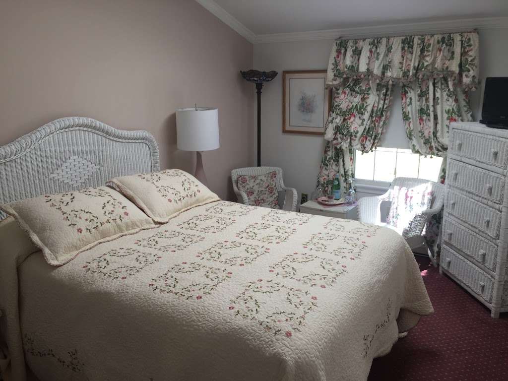 Inn at the Park | 1737, 1002 Washington St, Cape May, NJ 08204, USA | Phone: (609) 884-8406