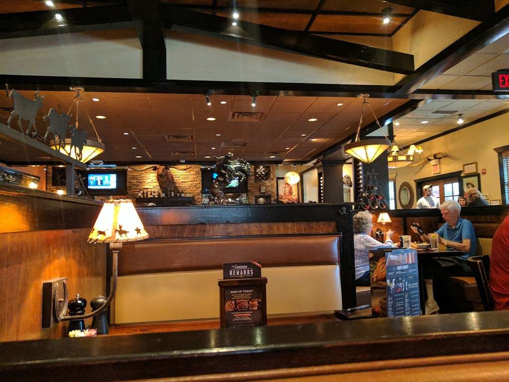 LongHorn Steakhouse | 1332 US Hwy 70 SE, Hickory, NC 28602, USA | Phone: (828) 322-2944