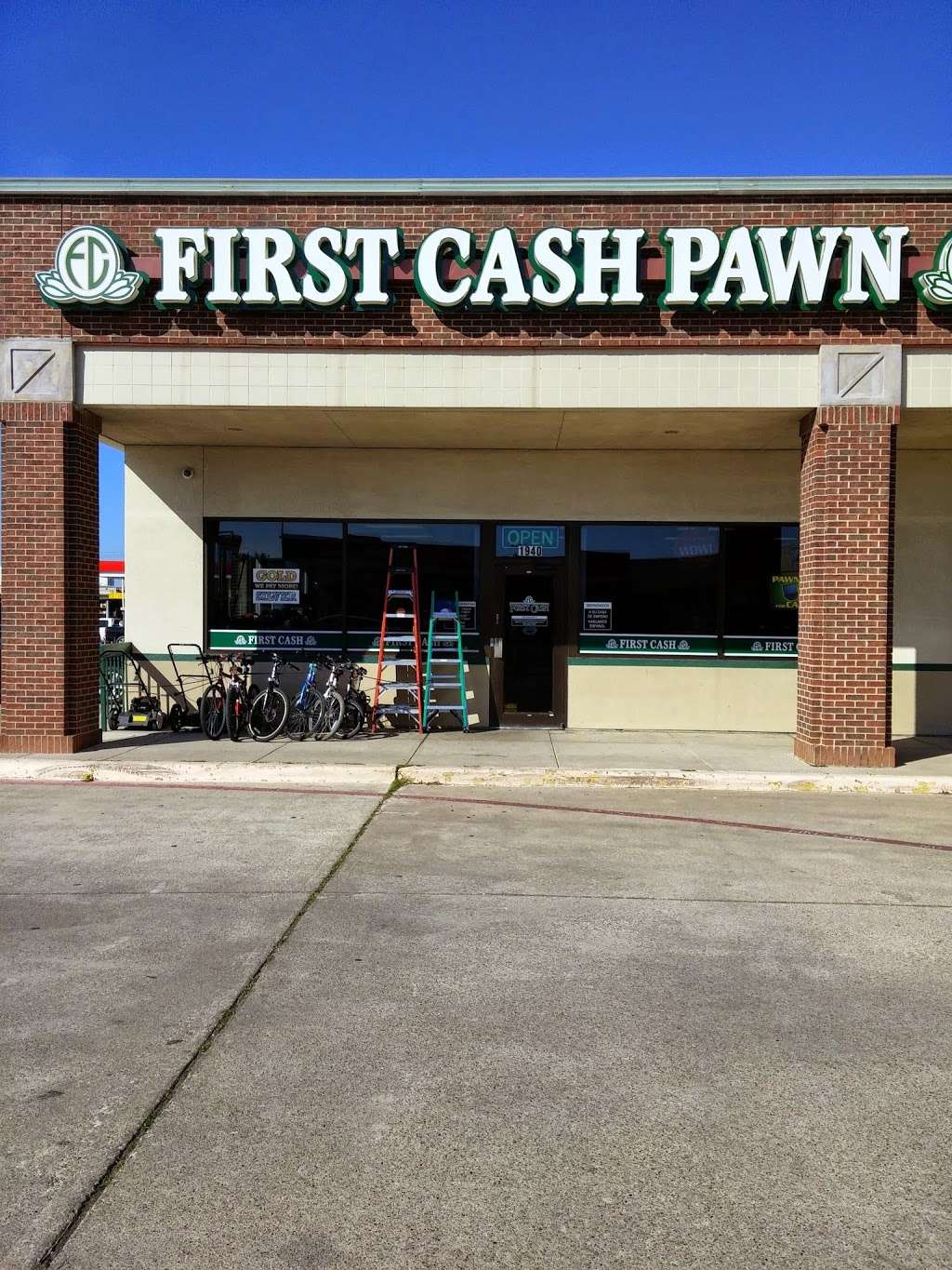 First cash pawn | 1900 N Story Rd #1940, Irving, TX 75061 | Phone: (972) 790-8257