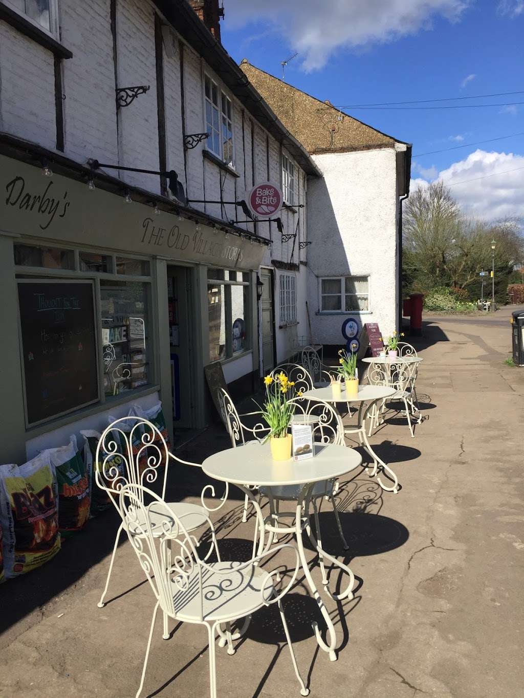 Heartwood Tea Rooms | 27 High St, Sandridge, St Albans AL4 9DD, UK | Phone: 01727 854711