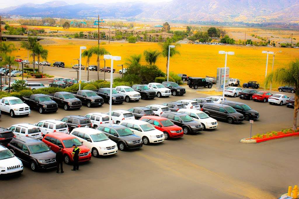 Lake Elsinore Chrysler Dodge Jeep Ram | 31400 Auto Center Dr, Lake Elsinore, CA 92530, USA | Phone: (951) 225-4749