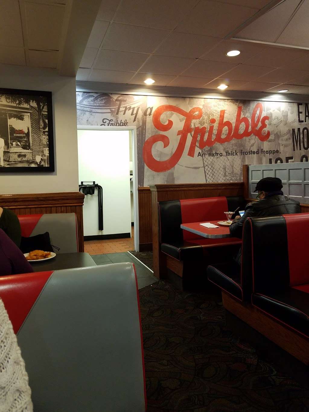 Friendlys | 150 W Germantown Pike, East Norriton, PA 19401, USA | Phone: (610) 275-0696