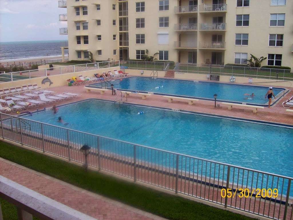 Sea Coast Gardens Condominiums - Vacation Rentals | 4153 S Atlantic Ave, New Smyrna Beach, FL 32169, USA | Phone: (386) 427-3551