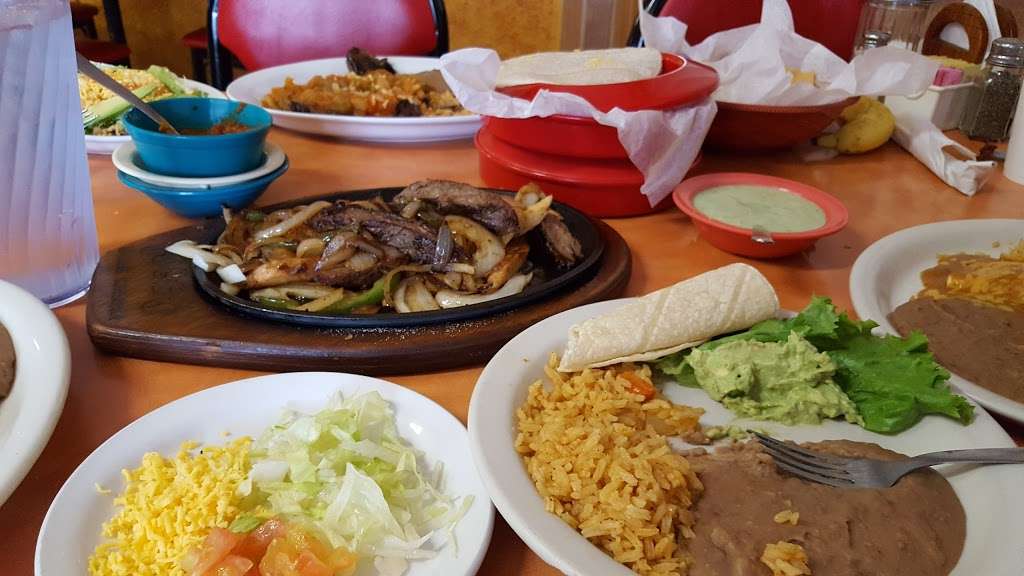 Joses Mexican Restaurant | 1401 S Main St, Highlands, TX 77562 | Phone: (281) 426-2595