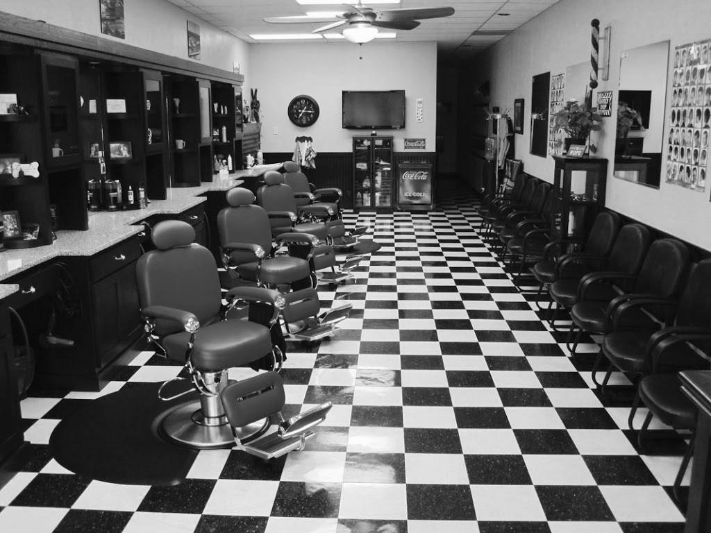 Floyds Barber Shop | 5672 Mayberry Square N, Sylvania, OH 43560, USA | Phone: (419) 824-4247