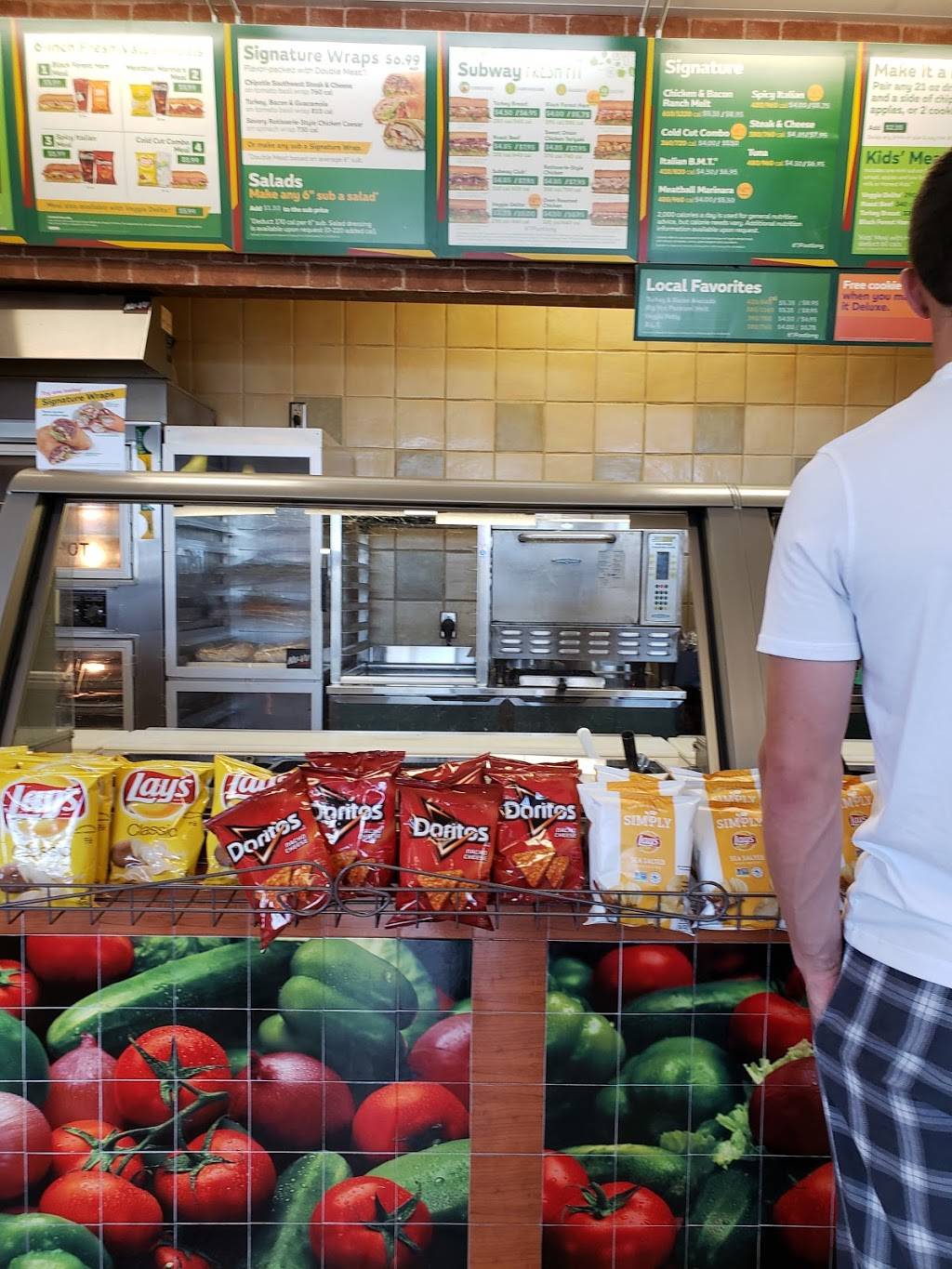 Subway | 183 N Gibson Rd Suite 100, Henderson, NV 89014, USA | Phone: (702) 564-2124