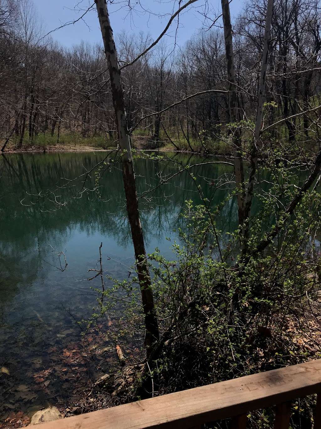 Riss Lake Nature Trail | 8132 NW Lakeview Dr, Parkville, MO 64152, USA | Phone: (816) 741-3002