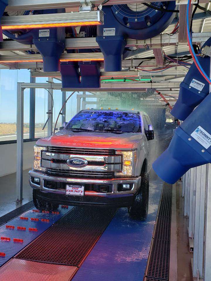 Wild Blue Car Wash - Quincy | 21435 E Quincy Ave, Aurora, CO 80015 | Phone: (303) 693-3235