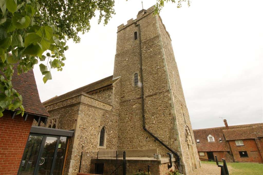 Holy Cross Church, Felsted | Station Rd, Felsted, Dunmow CM6 3DG, UK | Phone: 01371 820242