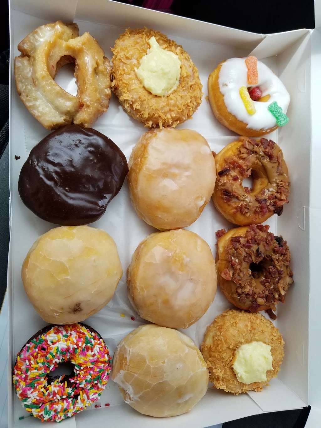 Donut King | 3716 Howell Branch Rd #1701, Winter Park, FL 32792, USA | Phone: (321) 316-4817