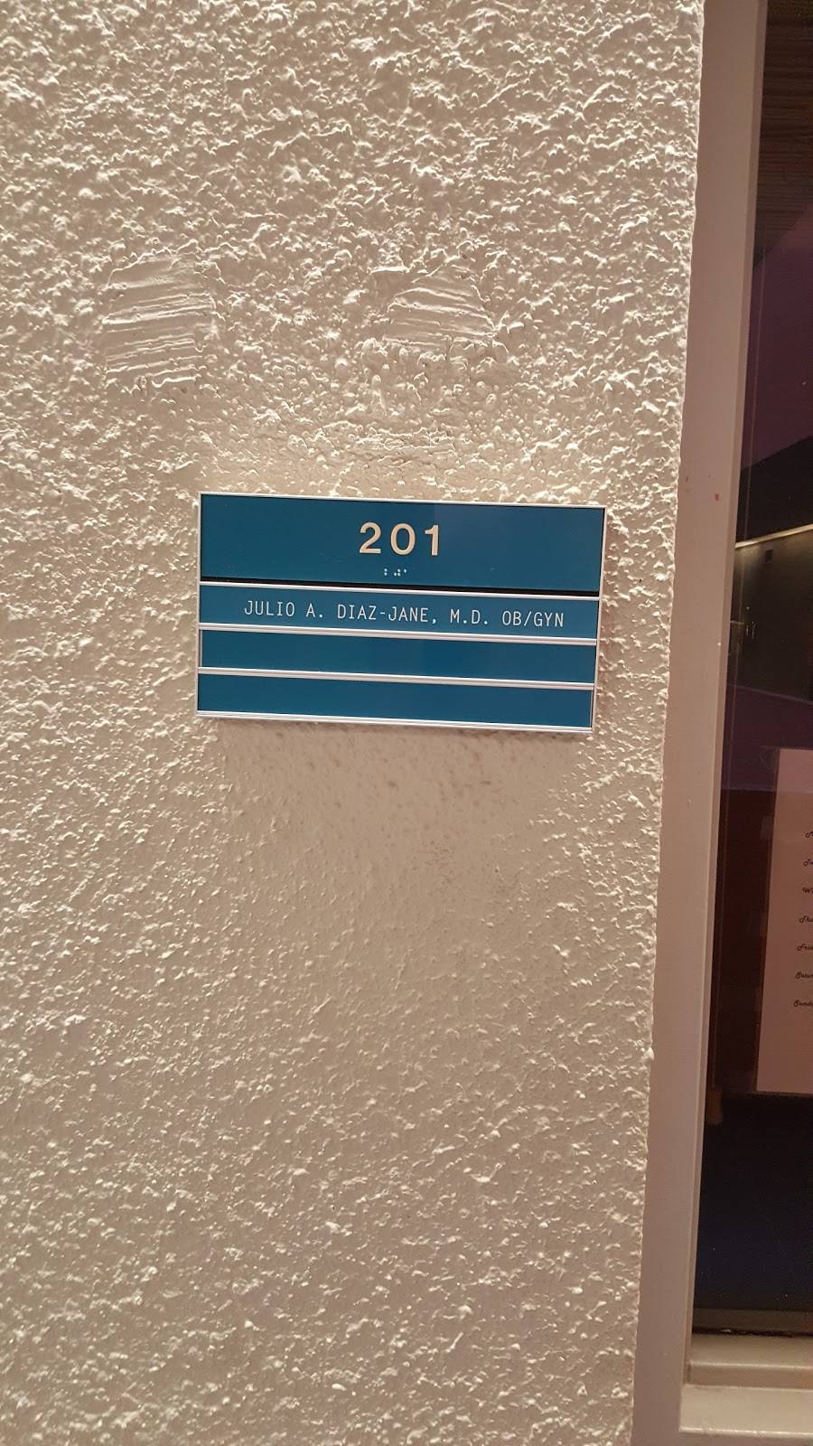 Diaz-Jane Julio a MD | 777 E 25th St #201, Hialeah, FL 33013, USA | Phone: (305) 822-8123