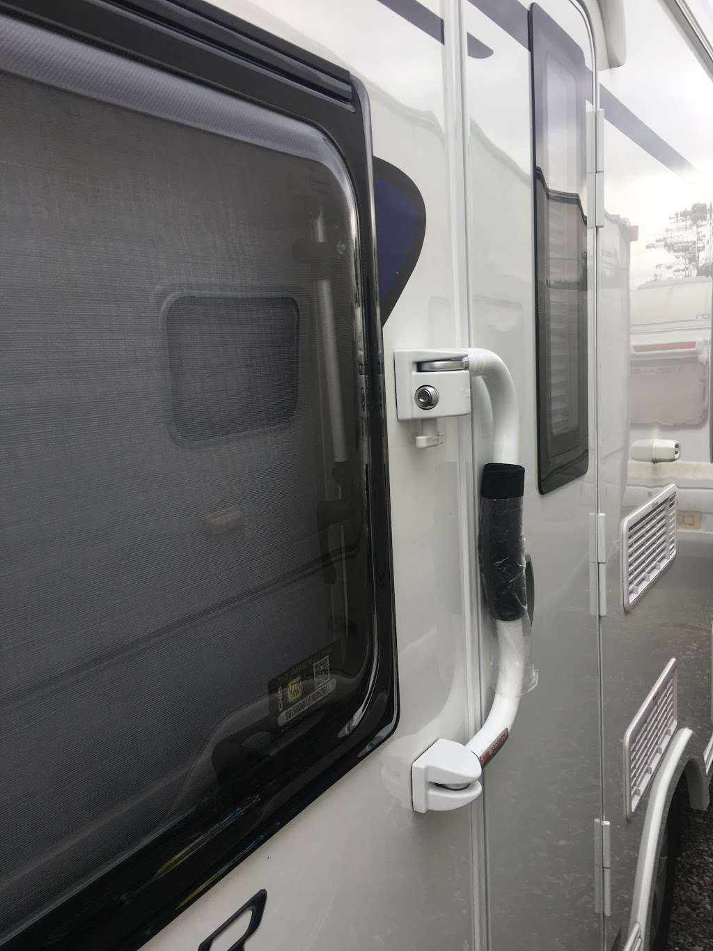 Motorhome - Caravan service and repairs | Folkes lane, Upminster RM14 1TH, UK | Phone: 020 3239 5909