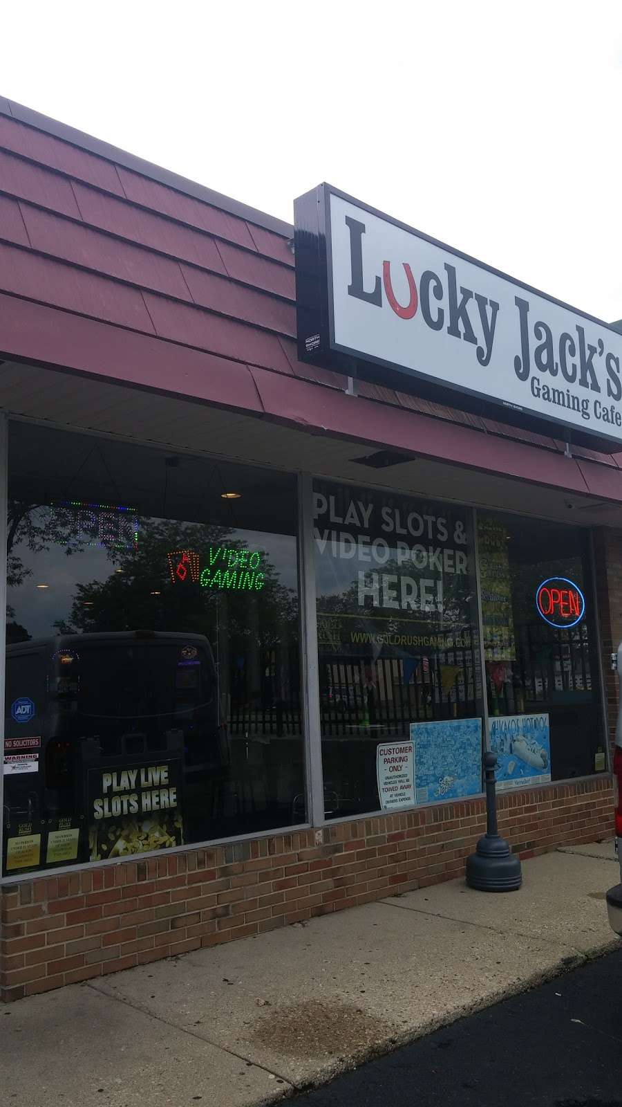 Lucky Jacks Gaming Cafe | 2056 N Sheridan Rd, Zion, IL 60099 | Phone: (847) 246-3363