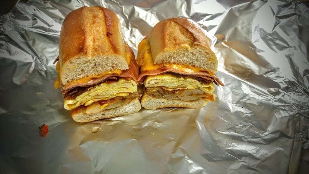 Lil Pickles Deli | 318 US-202, Bedminster Township, NJ 07921 | Phone: (908) 306-0268