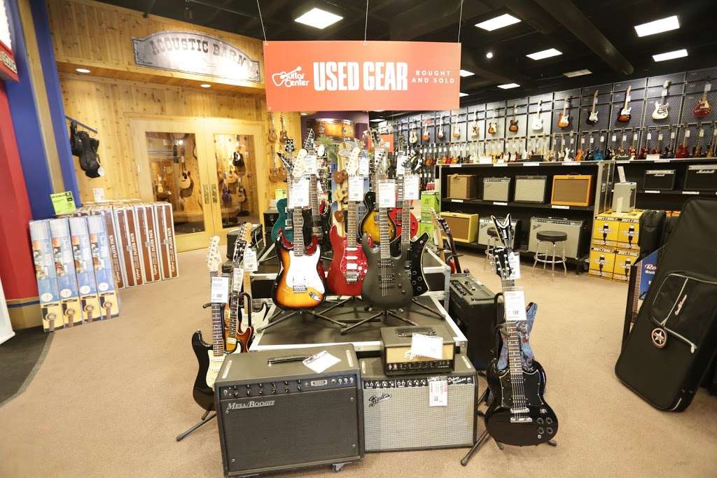 Guitar Center | 4271 W 167th St, Country Club Hills, IL 60478 | Phone: (708) 799-0315