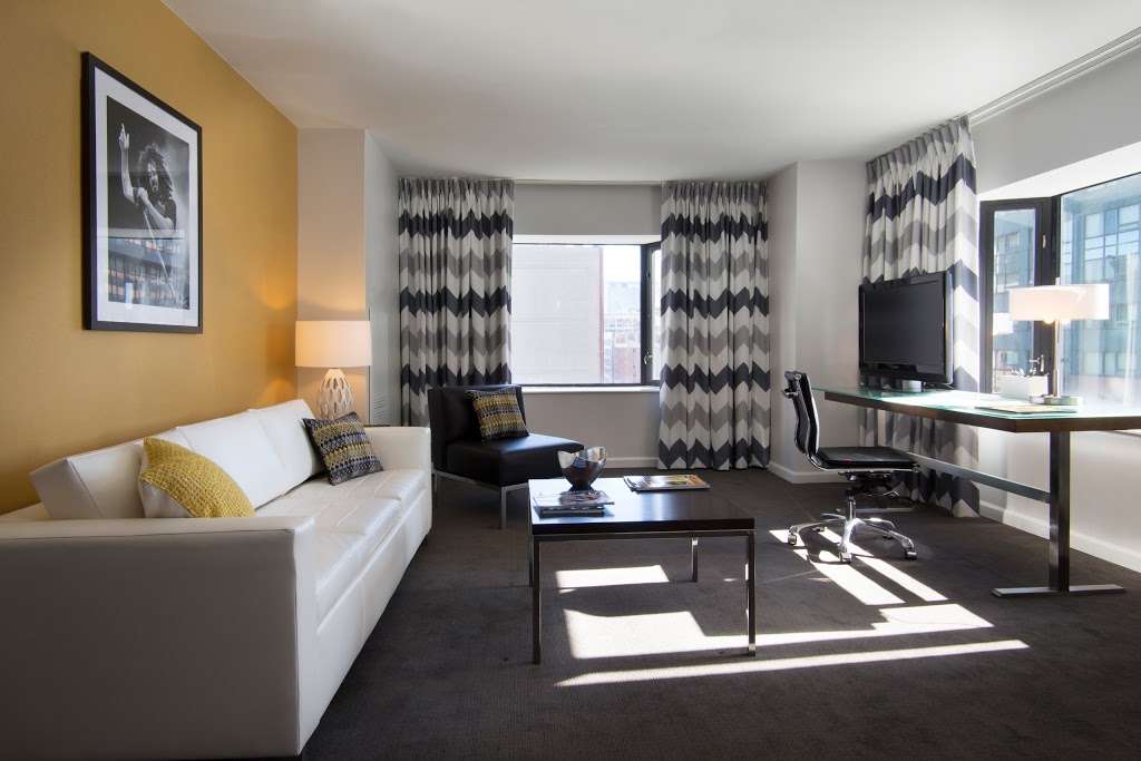 Brookshire Suites Inner Harbor, BW Premier Collection | 120 E Lombard St, Baltimore, MD 21202 | Phone: (410) 625-1300