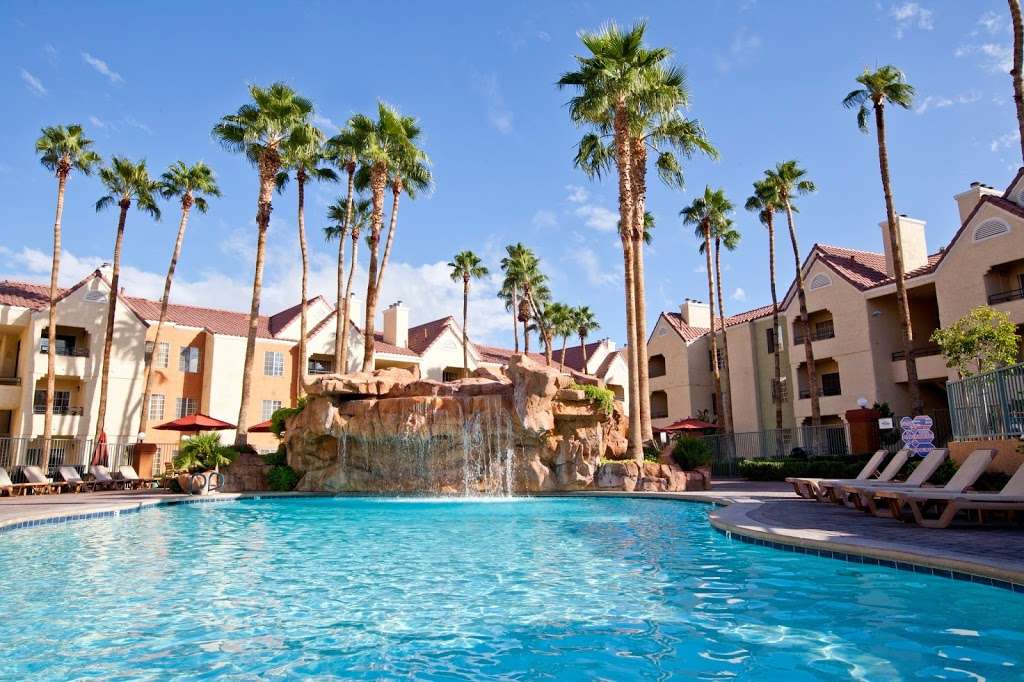 Holiday Inn Club Vacations at Desert Club Resort | 3950 Koval Ln, Las Vegas, NV 89109, USA | Phone: (877) 783-5882