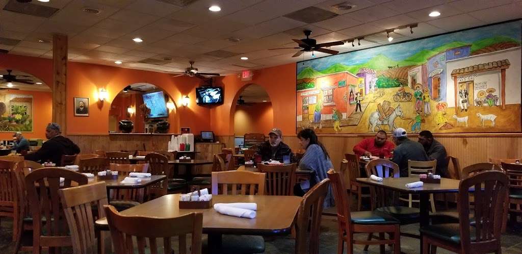 El Ranchero Mexican Restaurant & Cantina | 24551 TX-494 Loop #111, Kingwood, TX 77339, USA | Phone: (281) 358-5660