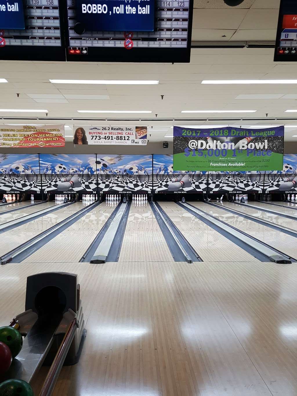 Dolton Bowl | 1401 Sibley Blvd, Dolton, IL 60419, USA | Phone: (708) 849-7300