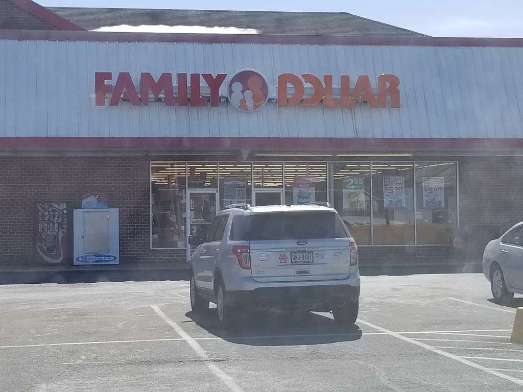 Family Dollar | 410 W King St, Littlestown, PA 17340, USA | Phone: (717) 359-8786