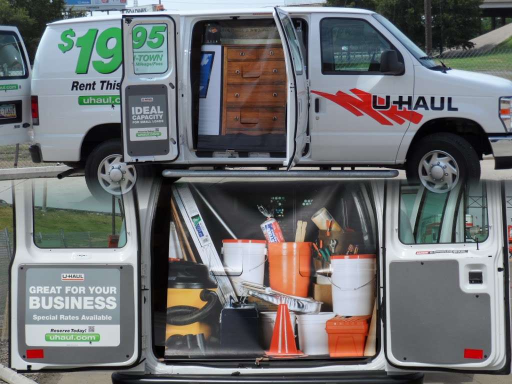 U-Haul Moving & Storage at W W White | 4502 Rigsby Ave, San Antonio, TX 78222, USA | Phone: (210) 333-3131