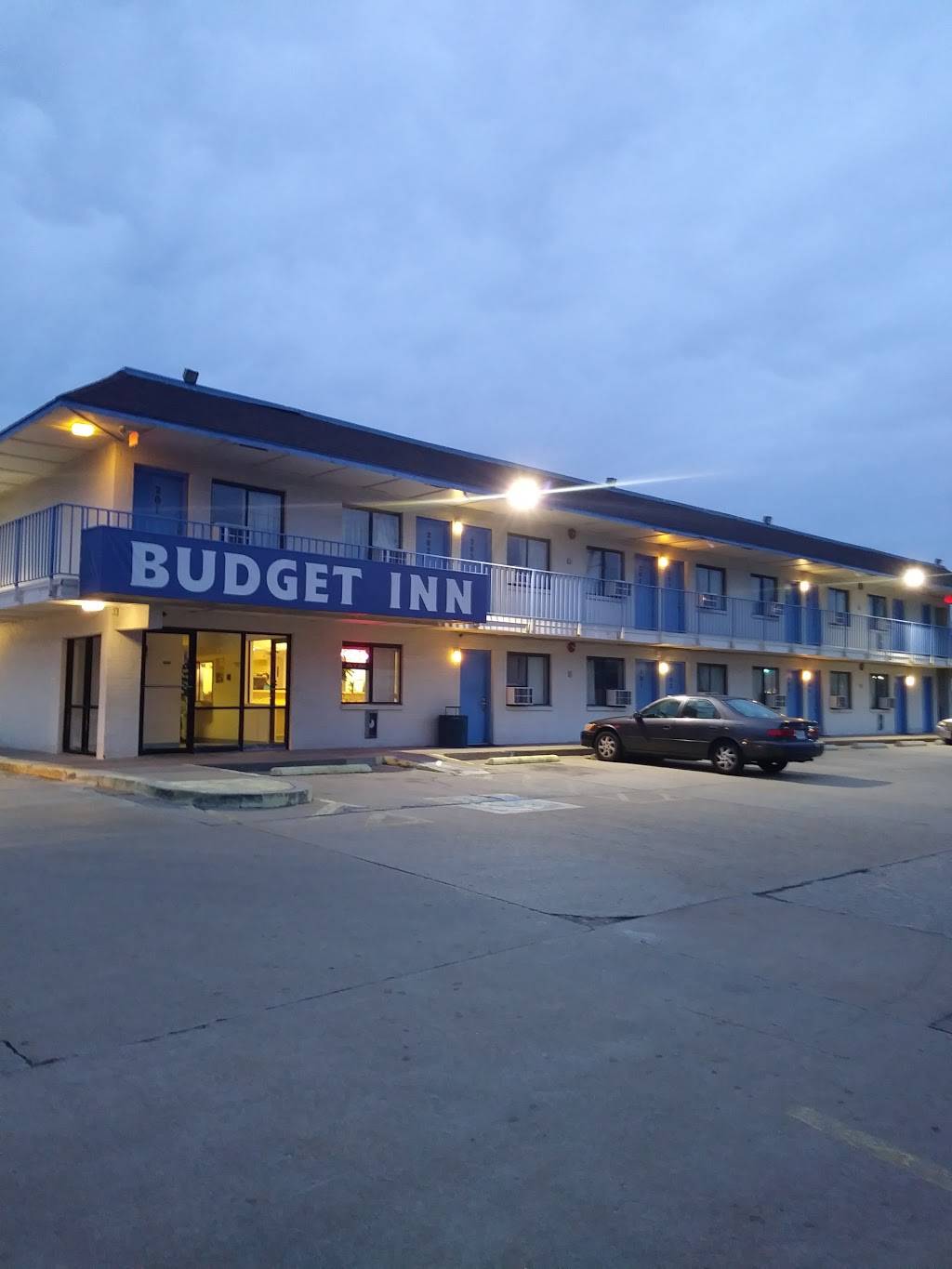 Budget Inn - St. Louis | 1405 Dunn Rd, St. Louis, MO 63138, USA | Phone: (314) 395-9235