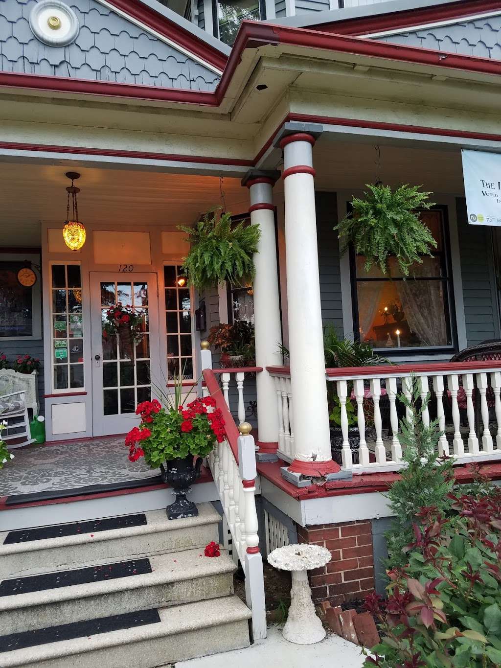 The Inn on Holly Bed and Breakfast | 120 W Holly Ave, Pitman, NJ 08071, USA | Phone: (856) 582-2251