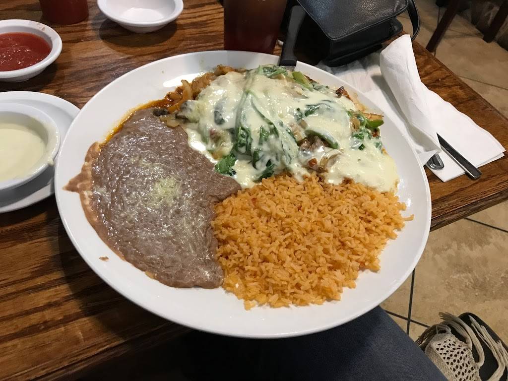 El Veracruz Mexican Restaurant | 391 Towne Centre Blvd, Pineville, NC 28134, USA | Phone: (704) 889-7856